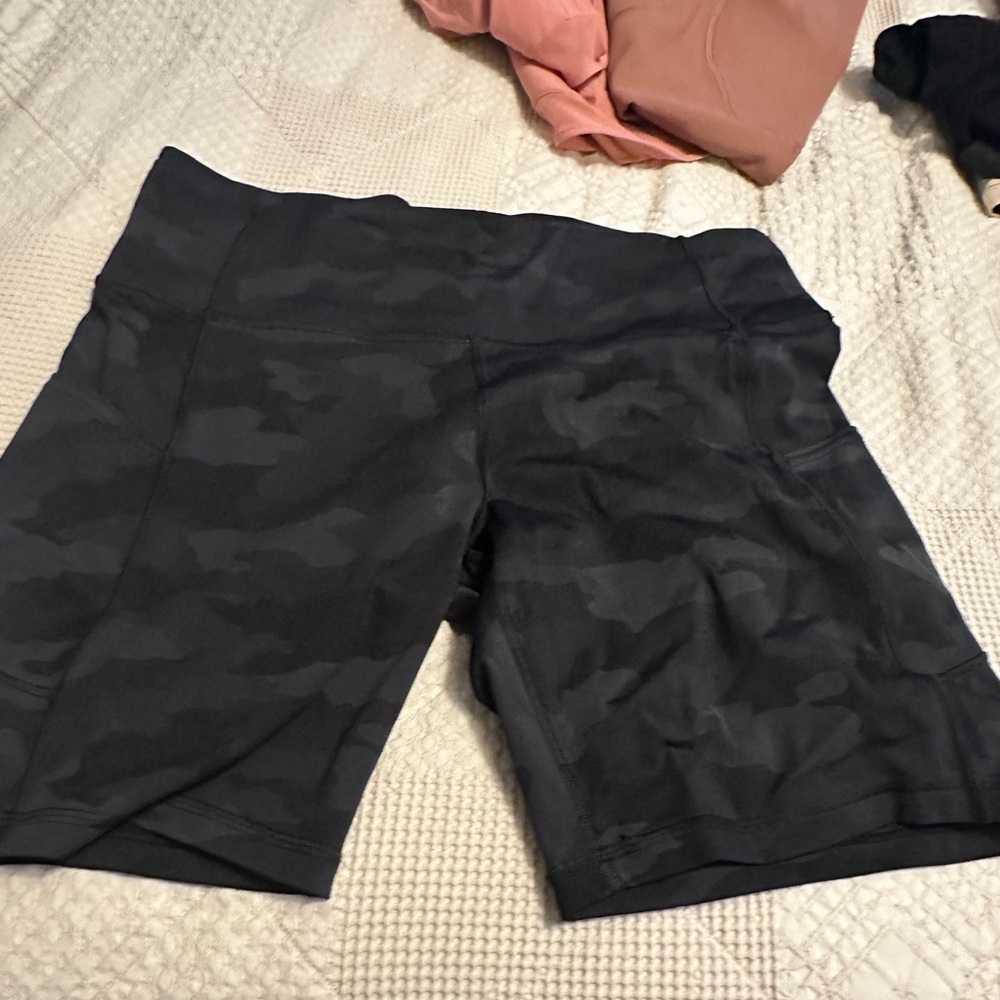 Only worn once lululemon size 12 8” shorts